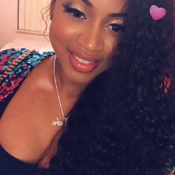 Meet your Posher, Keaundra - Picture 1 of 1